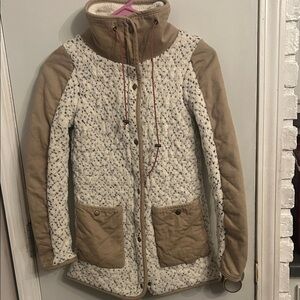 Anthropologie Cozy Quilted Sherpa Jacket - Cream & Tan